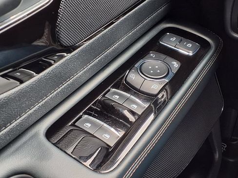 Certified 2025 Lincoln Aviator 2WD image 14