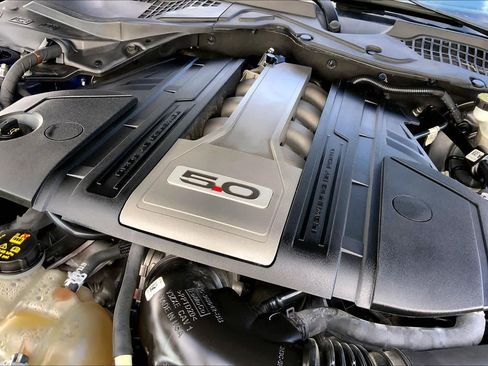 Used 2019 Ford Mustang GT image 25