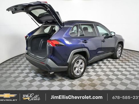 Used 2024 Toyota RAV4 XLE FWD image 28