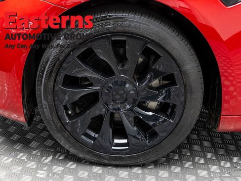 Used 2022 Tesla Model 3 Long Range AWD/4WD image 25