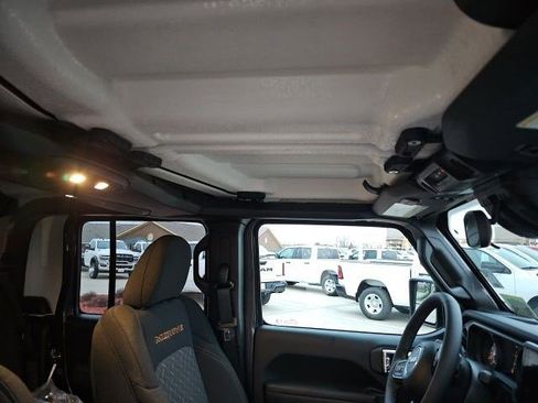 New 2026 Jeep Gladiator Mojave w/ Safety Group AWD/4WD image 13