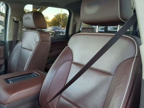 Used 2016 Chevrolet Silverado 1500 High Country w/ High Country Premium Package image 11