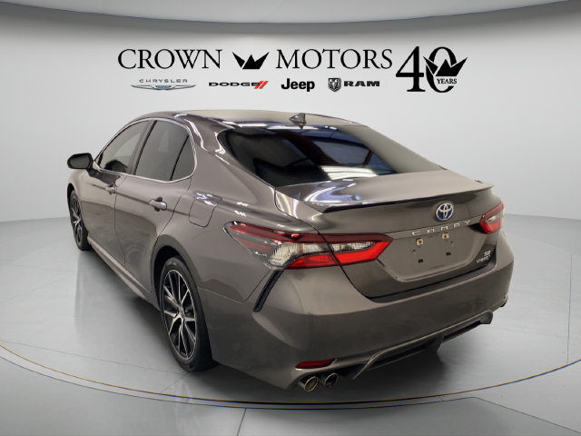 Used 2022 Toyota Camry SE FWD image 12