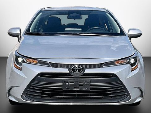 Used 2024 Toyota Corolla LE FWD image 3