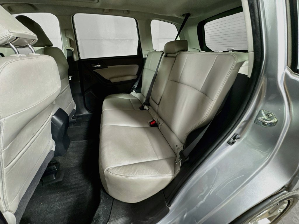 Used 2015 Subaru Forester 2.5i Touring w/ Eyesight & Navigation System AWD/4WD image 30