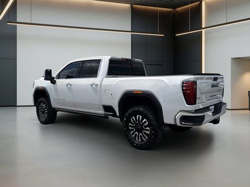 Used 2025 GMC Sierra 2500 Denali Ultimate AWD/4WD image 3
