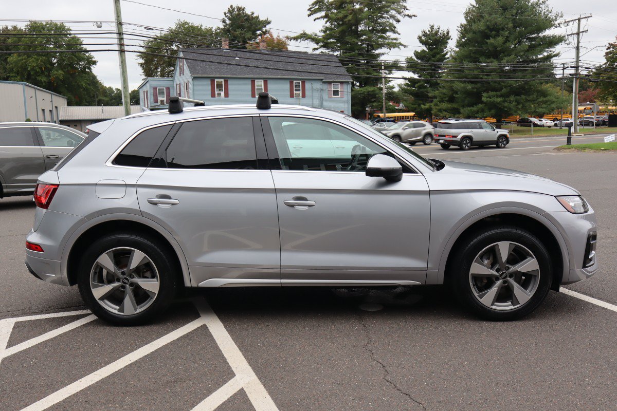 Used 2023 Audi Q5 2.0T Premium Plus w/ Premium Plus Package AWD/4WD image 6