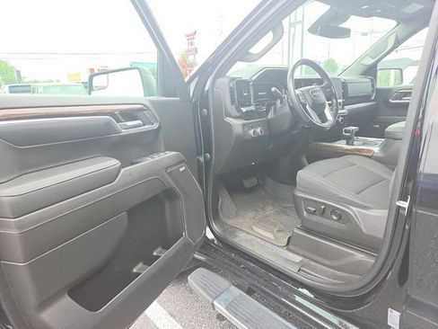 Used 2023 GMC Sierra 1500 Elevation w/ Preferred Package AWD/4WD image 12