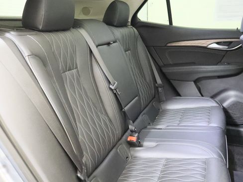 Used 2021 Buick Envision Avenir AWD/4WD image 21