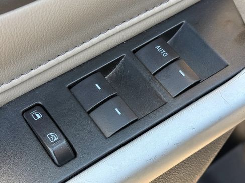 Used 2013 Ford Edge SEL FWD image 23