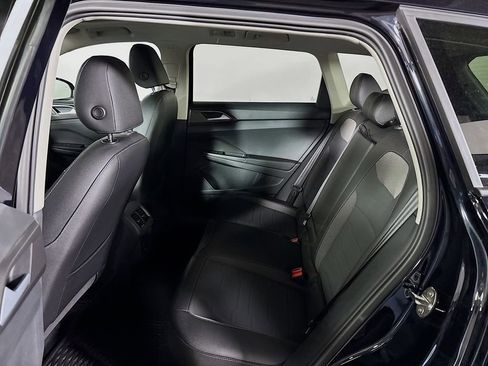 New 2025 Volkswagen Taos SE image 20