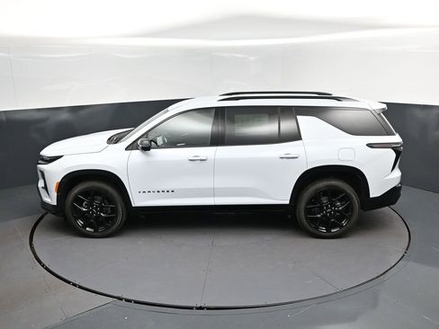 New 2026 Chevrolet Traverse RS FWD image 13