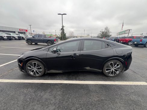 Used 2024 Toyota Prius Limited w/ Limited Premium Package image 3