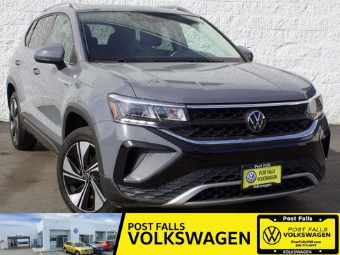 Used 2023 Volkswagen Taos SE w/ Panoramic Sunroof Package image 1