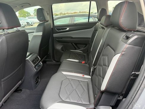 New 2026 Volkswagen Atlas Peak Edition AWD/4WD image 26