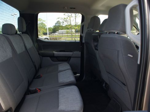 Used 2022 Ford F150 XLT AWD/4WD image 18