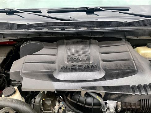 Used 2023 Nissan Titan SV w/ SV Convenience Package image 31