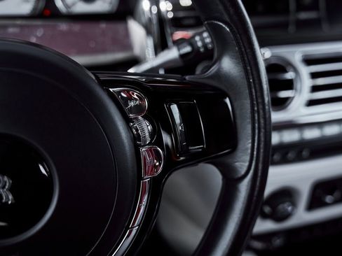 Used 2020 Rolls-Royce Wraith RWD image 50