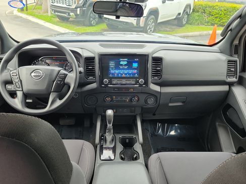 Used 2023 Nissan Frontier SV w/ Midnight Edition Package RWD image 16