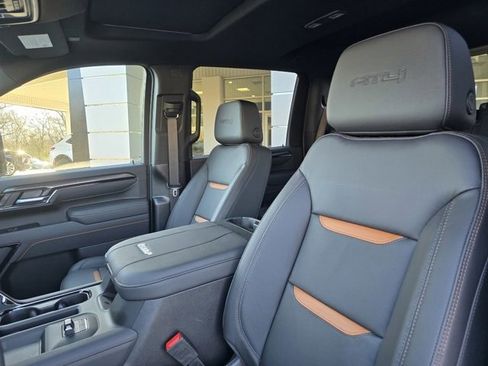 New 2025 GMC Sierra 2500 AT4 w/ AT4 Premium Plus Package image 16