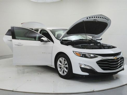 Used 2023 Chevrolet Malibu LT image 9