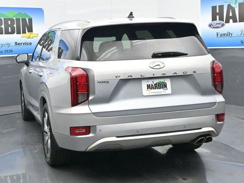 Used 2022 Hyundai Palisade Limited FWD image 4