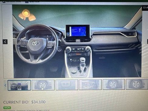 Used 2025 Toyota RAV4 XLE AWD/4WD image 13