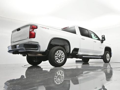 Used 2025 Chevrolet Silverado 2500 LT w/ Convenience Package AWD/4WD image 41