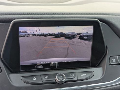 Used 2022 Chevrolet Blazer LT FWD image 16