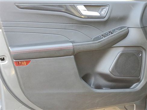 Certified 2024 Ford Escape ST-Line w/ Tech Pack #1 image 10