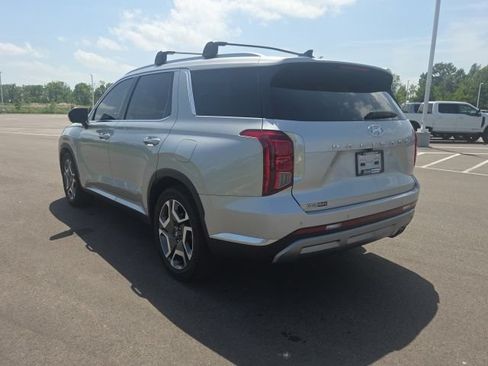 Used 2024 Hyundai Palisade Limited FWD image 15