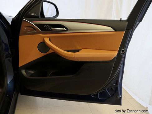 Certified 2024 BMW X4 xDrive30i w/ Premium Package image 35