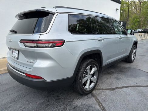 Certified 2025 Jeep Grand Cherokee L Limited w/ Luxury Tech Group II AWD/4WD image 10