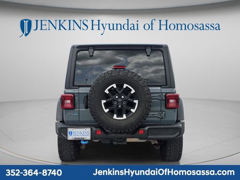 Used 2024 Jeep Wrangler Unlimited Rubicon 4xe AWD/4WD image 6