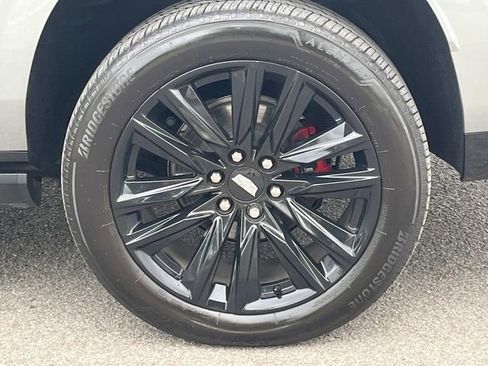 Used 2023 Cadillac Escalade ESV Sport Platinum image 11