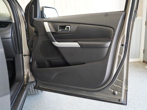 Used 2012 Ford Edge Limited image 30