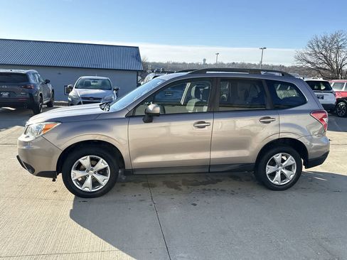 Used 2016 Subaru Forester 2.5i Premium w/ All-Weather Package image 3