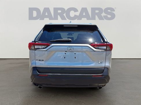 Used 2019 Toyota RAV4 XLE Premium w/ Cold Weather Package AWD/4WD image 5