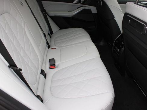 New 2026 BMW X5 sDrive40i RWD image 32