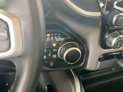 Used 2022 RAM 1500 Big Horn AWD/4WD image 17