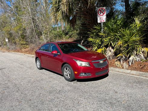 Used 2011 Chevrolet Cruze LT w/ RS Package image 2