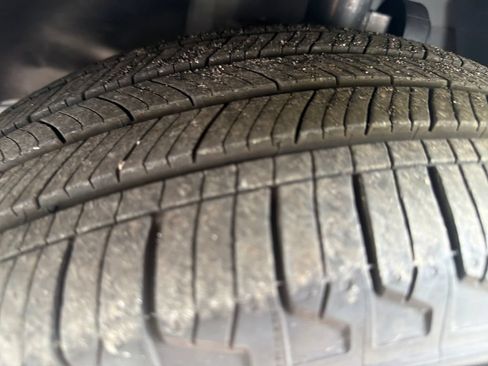 Used 2024 Hyundai Tucson Limited AWD/4WD image 32
