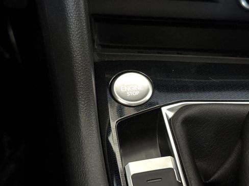 New 2026 Volkswagen Taos SE AWD/4WD image 21