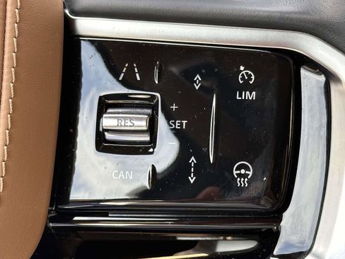 Used 2023 Land Rover Range Rover Sport SE AWD/4WD image 34