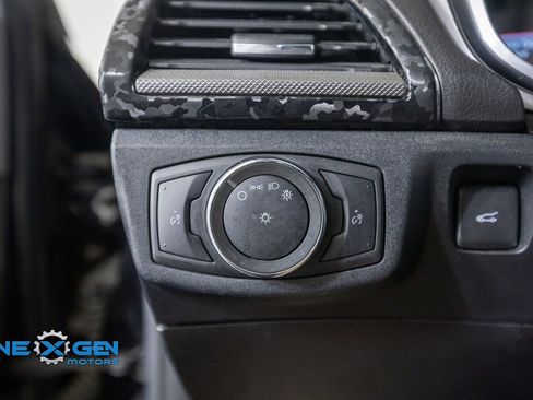 Used 2020 Ford Fusion SE FWD image 13