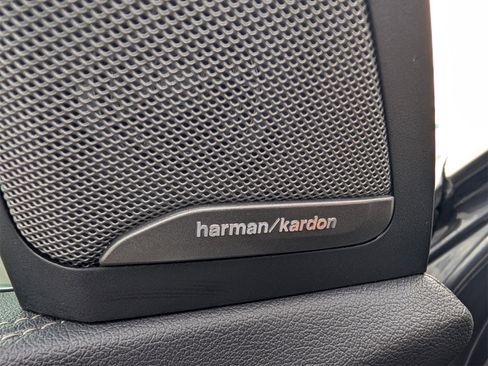 Used 2020 BMW X5 xDrive40i w/ Premium Package image 29