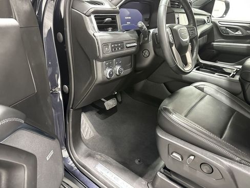 Used 2023 GMC Yukon Denali AWD/4WD image 10