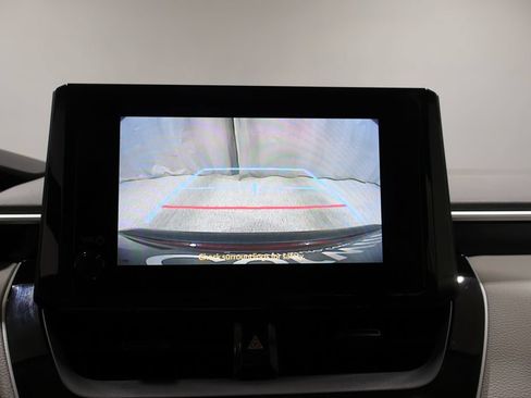 Used 2025 Toyota Corolla LE FWD image 28
