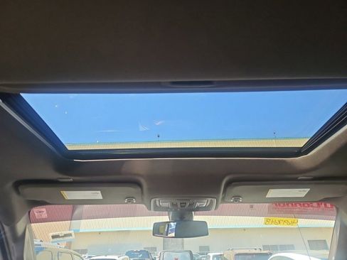 Used 2022 GMC Sierra 1500 Denali w/ Driver Alert Package II image 5