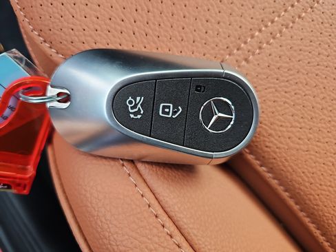 New 2026 Mercedes-Benz C 300 Sedan image 36